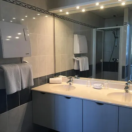 מלון De La לה-טראנש-סור-מר