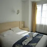 De La Hotel 3*